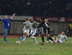 Reuni Panas di GBLA: Dua Mantan Kembali, Persib Bandung Siap Hadapi Pertandingan Emosional vs Dewa United