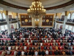 Naskah Khutbah Jumat 28 November 2025: Tujuan Utama Manusia di Dunia
