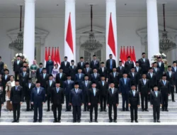 Warga Lebakgedong Pasang Poster Wajah Presiden dan Gubernur, Kritik Pemerataan Lahan yang Belum Selesai