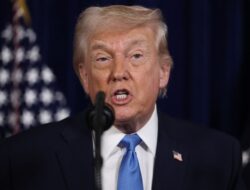 Trump Mau Batasi Bunga Kartu Kredit 10 Persen Tahunan, Bank AS Menolak