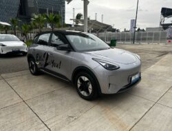 Pengalaman pertama mengemudi Geely EX2, mobil listrik kecil dengan tenaga besar dan penggerak belakang