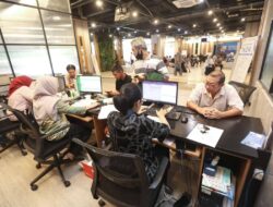 Layanan Prima, Surabaya Pertahankan Predikat SAKIP “AA”