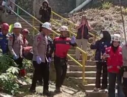 Tiga pekerja proyek tertimbun longsor, satu tewas, dua selamat