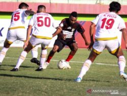 Pelatih Persipura Akui Disiplin dan Dominasi Lini Tengah Jadi Kunci Kemenangan PSS Sleman