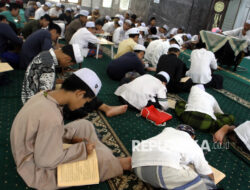 Sanad Ilmu Islam dan Etika Literasi Digital: Merawat Keaslian Pengetahuan Agama