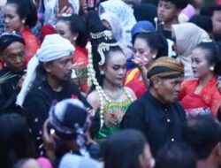 Legenda di Balik Ritual Ceprotan Pacitan, Pelemparan Kelapa yang Diharapkan Bawa Rezeki