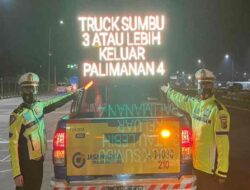 Dapat Rp1,4 Juta, Tukang Becak Cirebon Rela Libur Saat Arus Mudik Lebaran