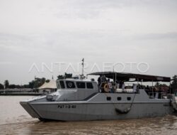 Jadi Primadona Libur Lebaran, Tarif Susur Sungai Musi Palembang Naik