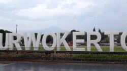 Rumput Alun-alun Purwokerto Kembali Dibuka Setelah 7 Tahun, Warga Bisa Bersantai dengan Syarat
